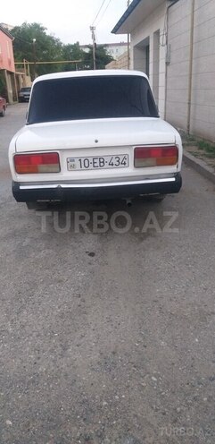 LADA (VAZ) 2107-2