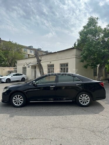 Toyota Camry-3
