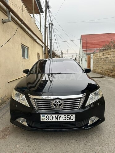 Toyota Camry-6