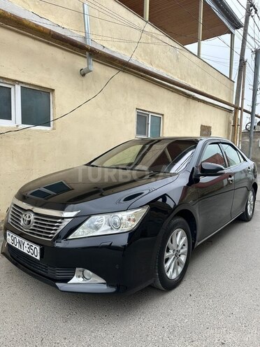 Toyota Camry-7
