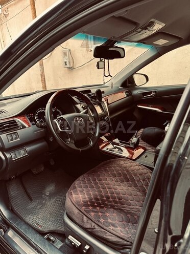 Toyota Camry-10