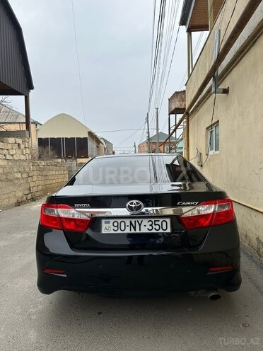 Toyota Camry-9