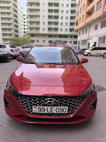 Hyundai Accent-1