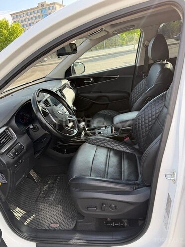 Kia Sorento-10