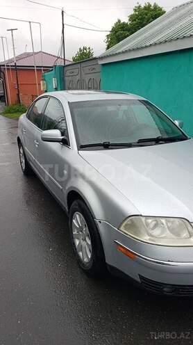 Volkswagen Passat-4