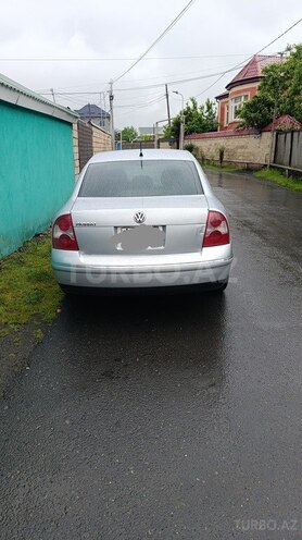 Volkswagen Passat-2