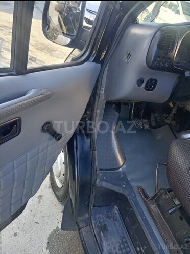 Ford Transit-8