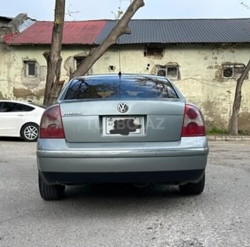 Volkswagen Passat-2
