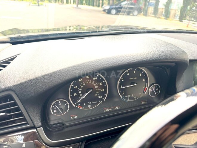 BMW 528-19