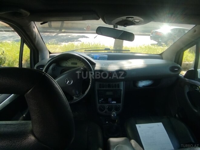 Mercedes A 190-2
