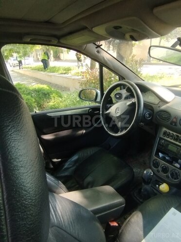 Mercedes A 190-4