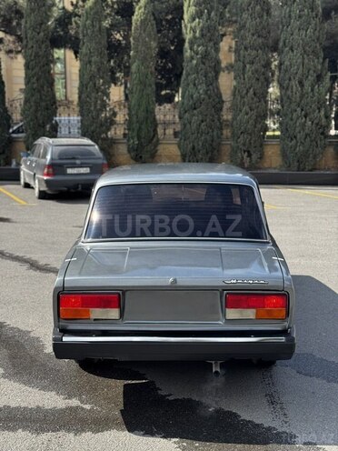 LADA (VAZ) 2107-2
