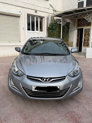 Hyundai Elantra-2