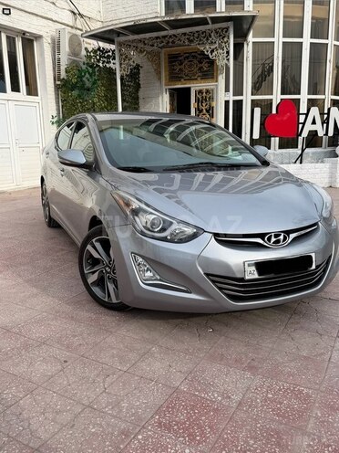 Hyundai Elantra-1