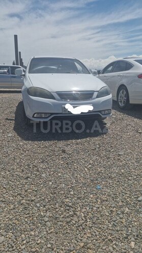 Daewoo Gentra-1