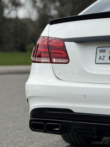 Mercedes E 220-5