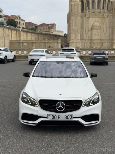 Mercedes E 220-1