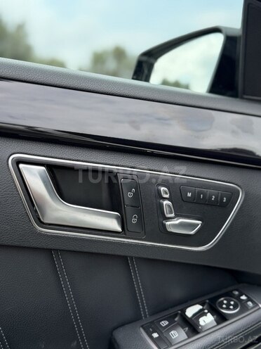 Mercedes E 220-16