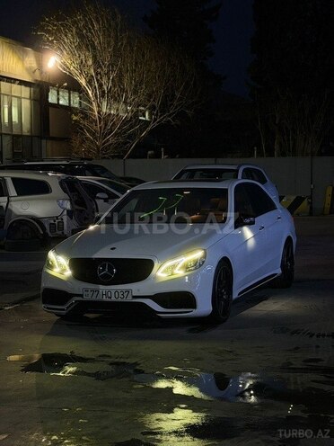 Mercedes E 220-17