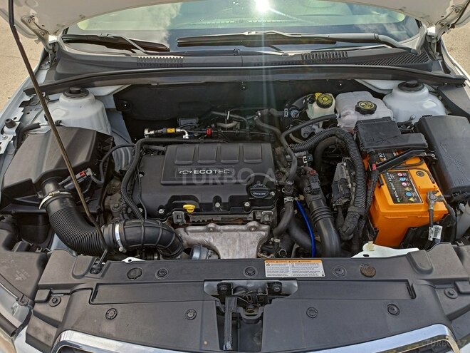 Chevrolet Cruze-10