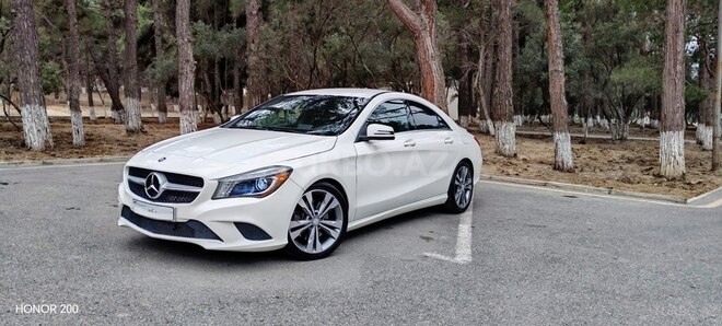 Mercedes CLA 250-1