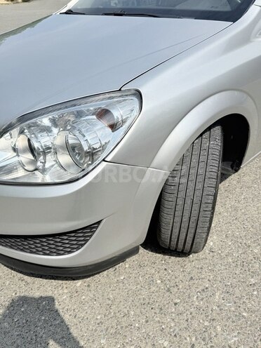 Opel Astra-12