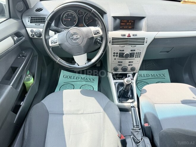 Opel Astra-7