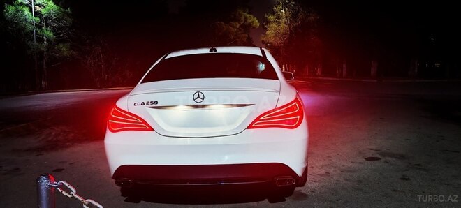 Mercedes CLA 250-10