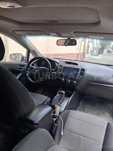 Kia Cerato-5