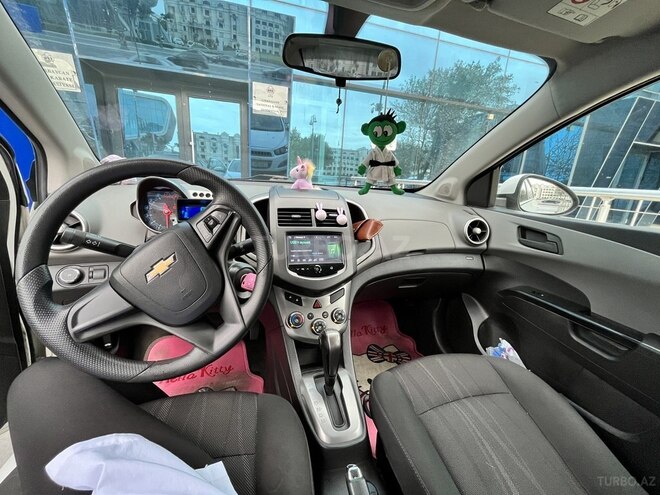 Chevrolet Aveo-6