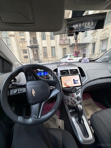Chevrolet Aveo-5