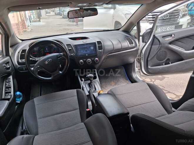 Kia Cerato-8