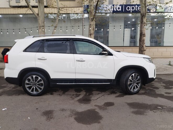 Kia Sorento-8