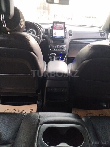 Kia Sorento-17