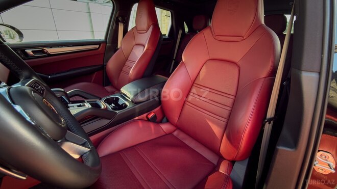 Porsche Cayenne 2022, 81,300 km - 3.0 л - Bakı
