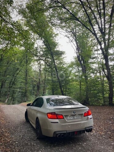 BMW 528-5