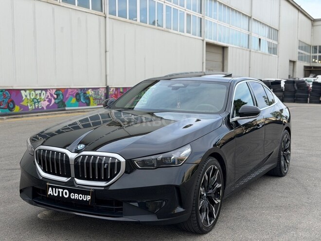 BMW i5-2