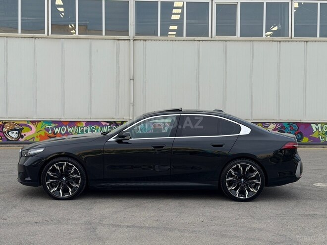 BMW i5-8