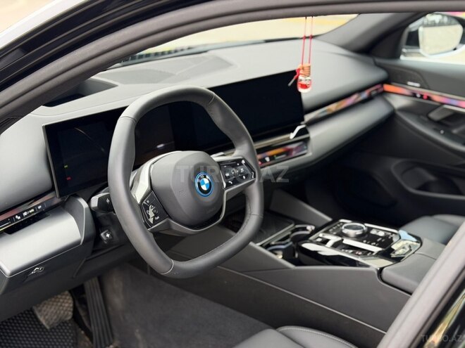 BMW i5-9