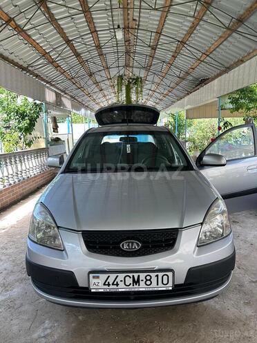 Kia Rio-1