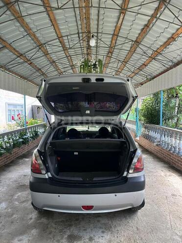 Kia Rio-2