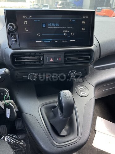 Peugeot Partner-10