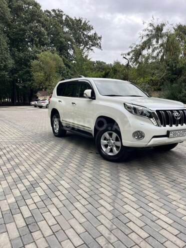 Toyota Land Cruiser Prado-2