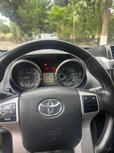 Toyota Land Cruiser Prado-11