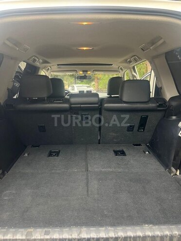 Toyota Land Cruiser Prado-9