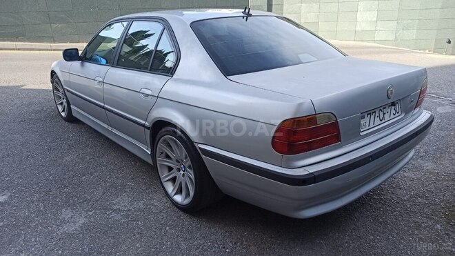 BMW 728-4
