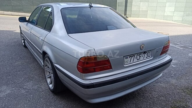 BMW 728-5