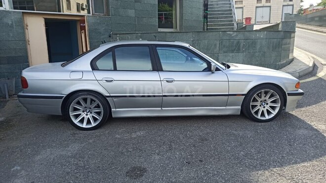 BMW 728-8