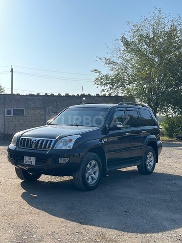Toyota Land Cruiser Prado-3