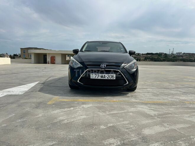 Toyota Yaris iA-12